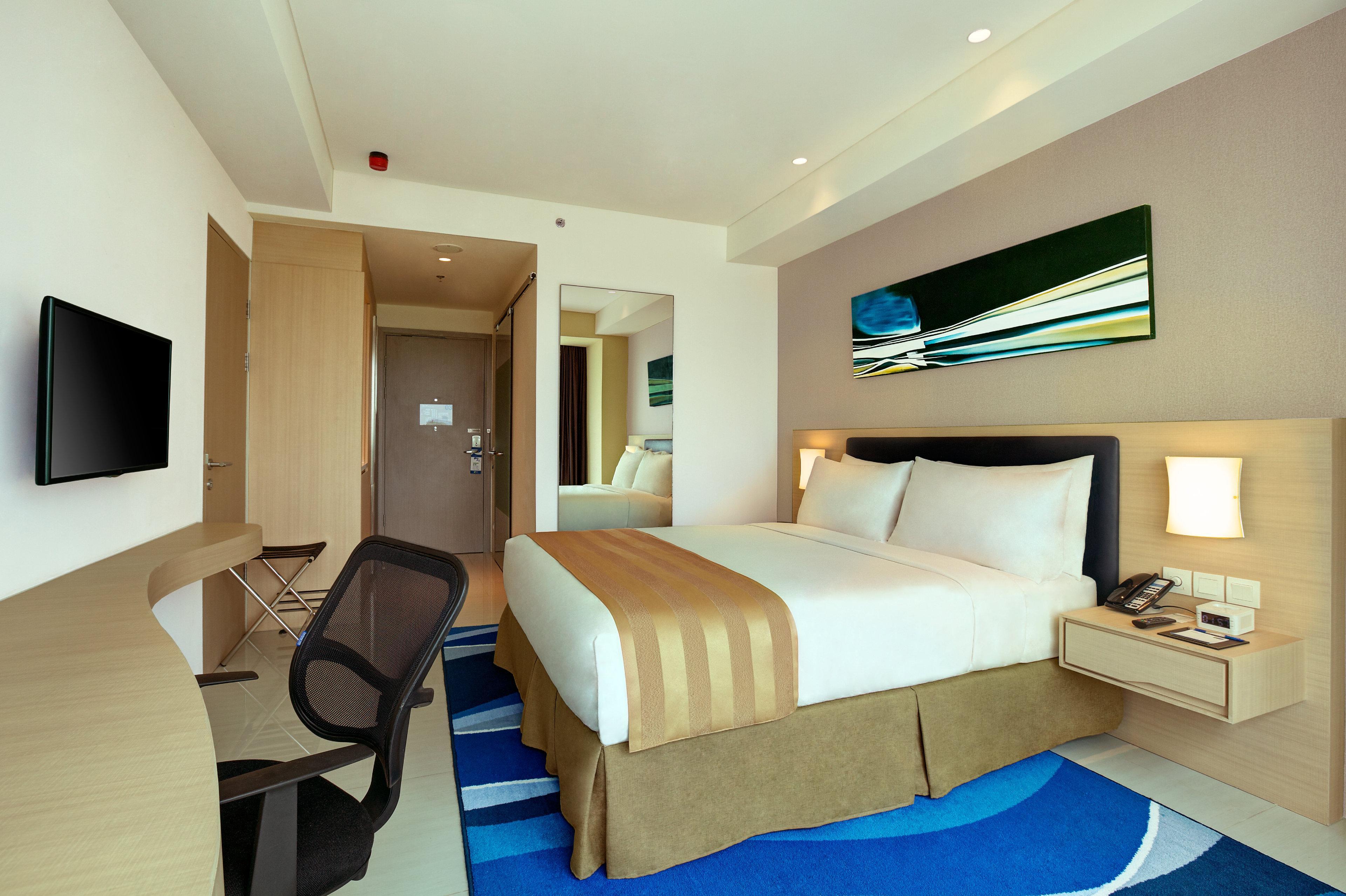 Holiday Inn Express Jakarta International Expo By Ihg Экстерьер фото