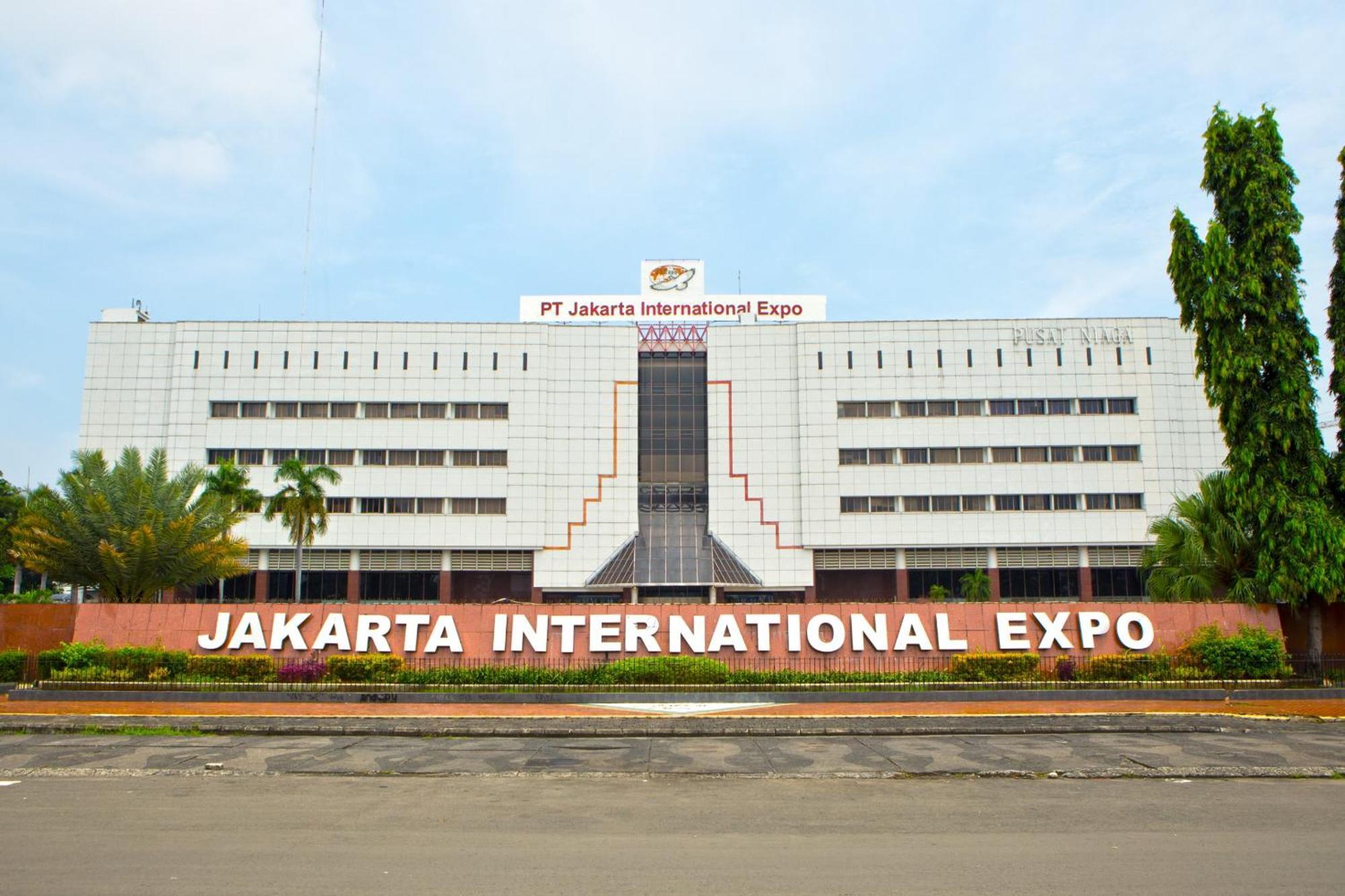 Holiday Inn Express Jakarta International Expo By Ihg Экстерьер фото
